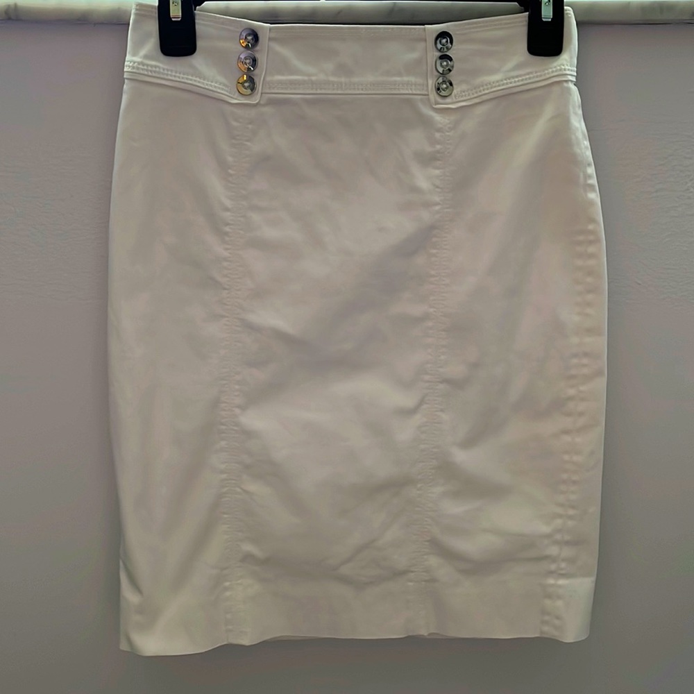 White House Black Market White Pencil Skirt